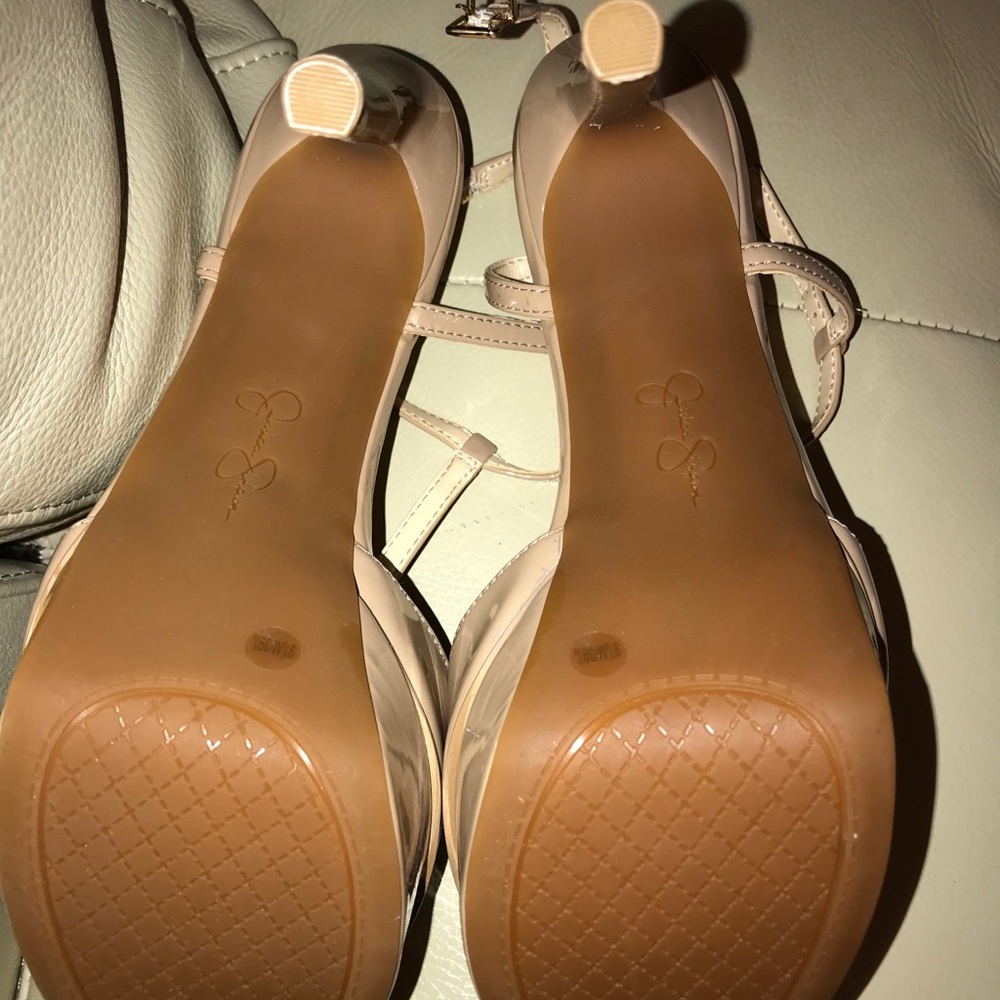 Jessica Simpson Nude Carys T Strap Sandal - Picture 4 of 7